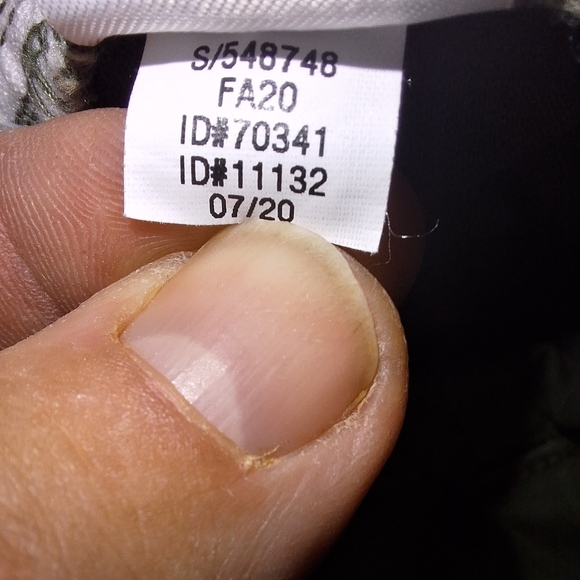 Loft green button fly skinny ankle jeans in a size 13.5" waist 26" inseam. - Picture 5 of 5